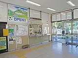 改札口と切符売り場(2022年9月)