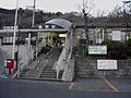 駅前広場から旧駅舎を見る（2007年3月）