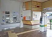 改札口と券売機(2022年4月)