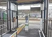 東口改札（2022年4月）