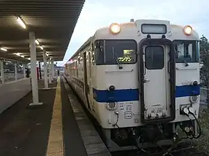 小林駅停車中のキハ40形