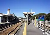 ホームJR最高駅碑が設置されている。(2021年10月)