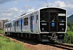 香椎線用BEC819系「DENCHA」(2020年7月、和白 - 奈多間)