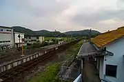 ホーム（2012年5月、跨線橋から）