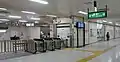 東口改札(2019年6月)