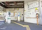 下り線改札口（2022年4月）