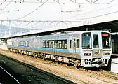 ヘッドマークとローレル賞ステッカー付きの2101（1990年 / 高松駅）