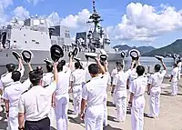 第6次派遣情報収集活動水上部隊として出港する「ふゆづき」
