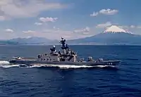 富士山を背景に（改装前）