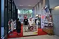 エントランス脇の売店（2019年6月25日撮影）