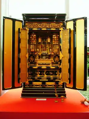 仏壇（金仏壇）