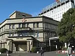 旧本館正面。
