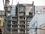 解体中の第5病棟（2009年）。