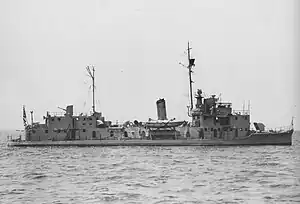 竣工時の「伏見」(1939年7月、大阪湾)#日本海軍全艦艇史(1994)上巻p.456、写真No.1104の解説。