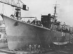 艤装中の第五十八号駆潜艇(1943年12月20日 新潟鐵工所新潟工場)
