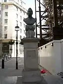 ネルーの胸像（ロンドン・オールドウィッチ）