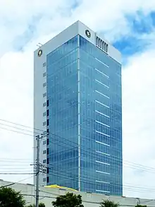 JKホールディングス本社ビル（18階建て。全てのフロアをJKホールディングスグループが使用）