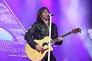 ジョーイ・テンペスト(Vo) 2018年
