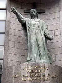 メソジスト指導者ジョン・ウェスレー像