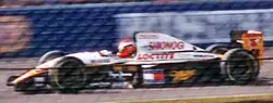 イギリスGPでシルバーストンを走行する109ドライバーはジョニー・ハーバート