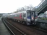 構内 停車中の列車は特急「うずしお」(2006年4月、運転停車)