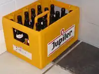 ロゴの入ったビールかご