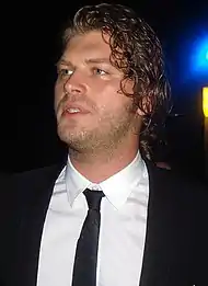 クヴァンツ・タトルトゥーKıvanç Tatlıtuğ