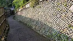 窯垣の小径(仲洞町)