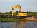 パワーショベル HD824