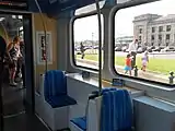 車内