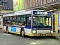 一般路線車 (大型車)　Ｍ12228号車、いすゞ・エルガ　※高尾営業所と同じフルカラーLED車両。