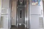 モ22200形デッキ車椅子利用に配慮した構造