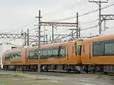 2次車の22661Fと22662F搬入直後富吉車庫（2010年4月）