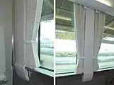 窓柱は21020系のデザインを踏襲するも内帯処理を変更した