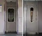 貫通扉の窓は透明の電熱線入簡易運転台を併設する場合の窓は幅広