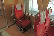 車椅子対応座席一人掛けとなる