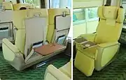 座席背面とひじ掛け内蔵形テーブル