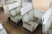 緑色の座席
