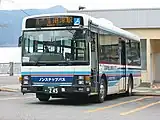 沼津箱根登山自動車から移籍したエルガミオ（245号車は廃車）
