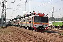 KL3-86/87形はステンレス製の車体を持つ