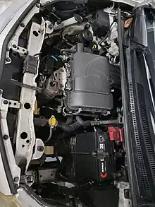 1.0F(KSP130)前期型のエンジンルーム 1KR-FEエンジン