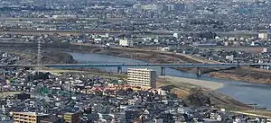 岐阜シティ・タワー43から望む長良川に架かる鏡島大橋
