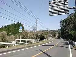 町域内を通る鹿児島県道40号伊集院蒲生溝辺線