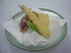 紙(会席料理の天ぷらの盛り合わせ)