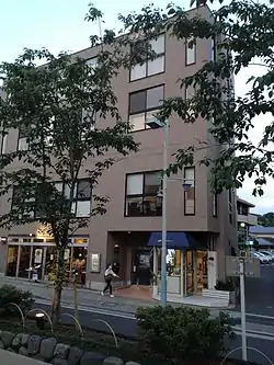 かまくら春秋社の本社ビル、かまくら春秋スクエア
