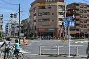 亀有二丁目交差点（葛飾区亀有・2015年5月）