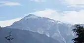 冬に北側から望む