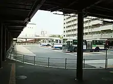 上飯田駅の上にある上飯田バスターミナル