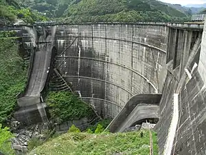 上椎葉ダム（耳川）高さ 110 m
