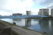 上高浜橋。安威川、神崎川の合流点近く。「吹田の渡し」跡の付近。